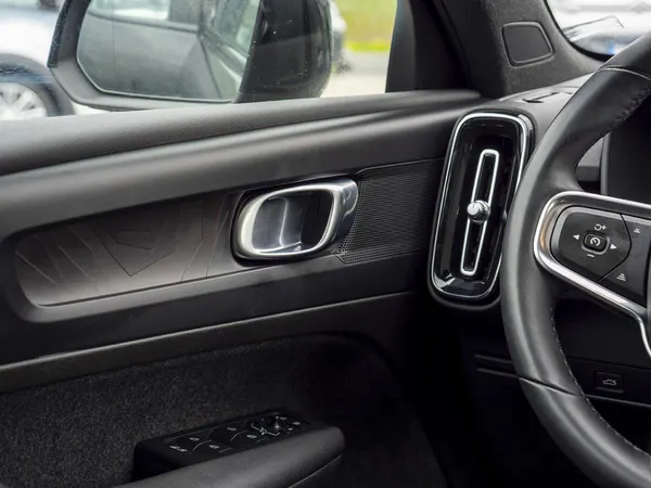 Volvo C40 - Photo 32