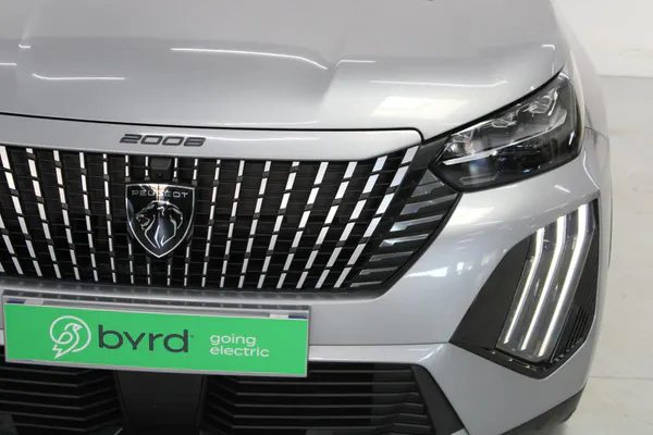 Peugeot e-2008 - Photo 4