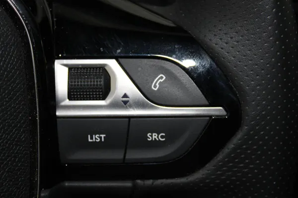 Peugeot e-2008 - Photo 19