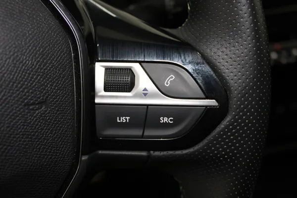 Peugeot e-2008 - Photo 15