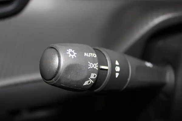 Peugeot e-2008 - Photo 16