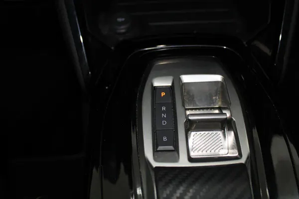 Peugeot e-2008 - Photo 20