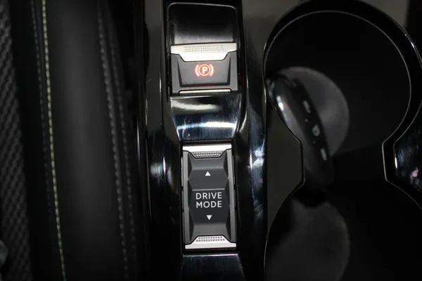 Peugeot e-2008 - Photo 21