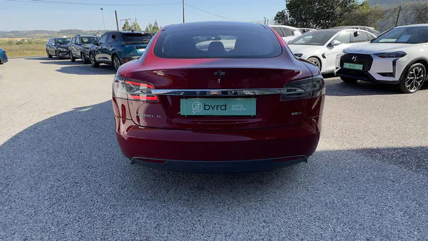 Tesla Model S - Photo 9