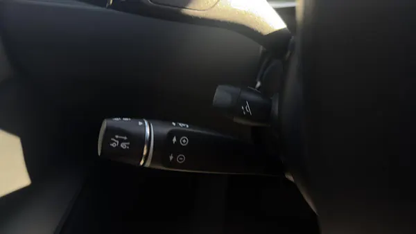 Tesla Model S - Photo 17
