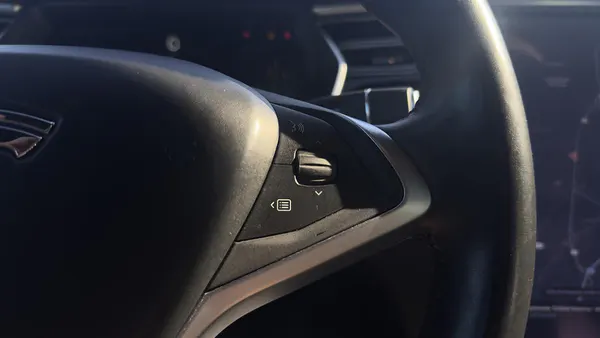 Tesla Model S - Photo 19