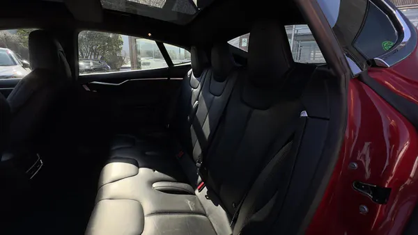 Tesla Model S - Photo 43