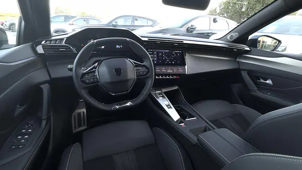 Peugeot E-408 - Photo 21