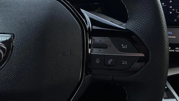 Peugeot E-408 - Photo 26