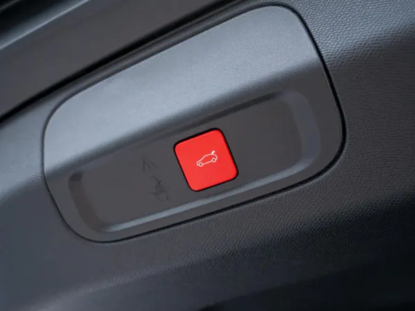 Peugeot E-408 - Photo 15