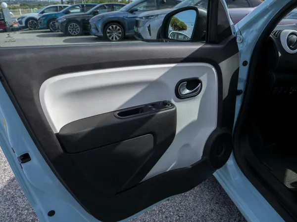 Renault Twingo - Photo 19