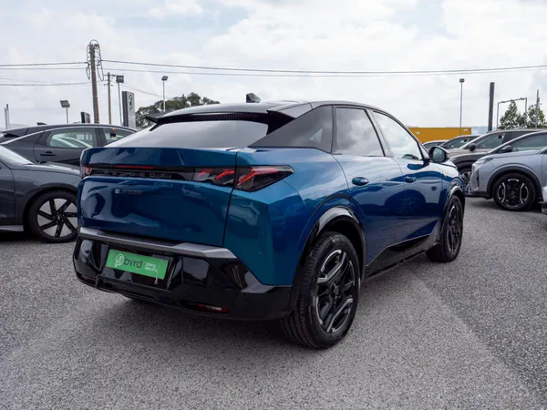 Peugeot E-3008 - Photo 17