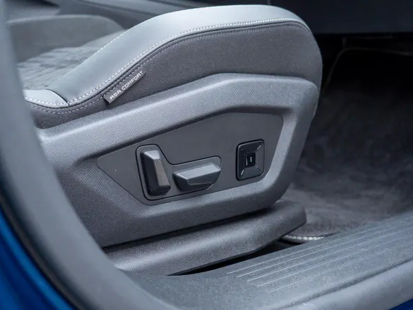Peugeot E-3008 - Photo 21