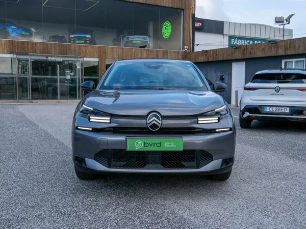 Citroen e-C4 X - Photo 4