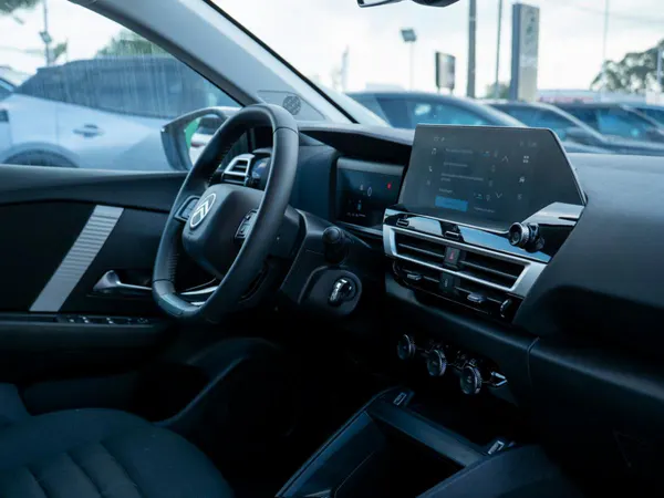 Citroen e-C4 X - Photo 18