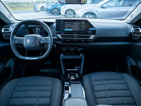 Citroen e-C4 X - Photo 26